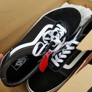 (Lot) Adidas, Converses(2 pair), Vans